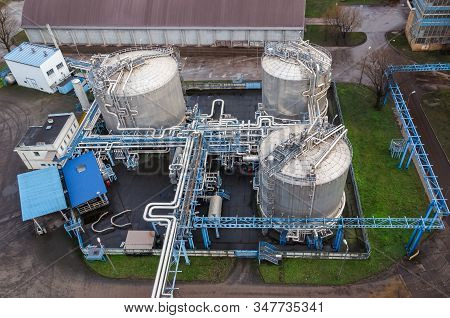 Transhipment Terminal - Tanks And Industrial Installation