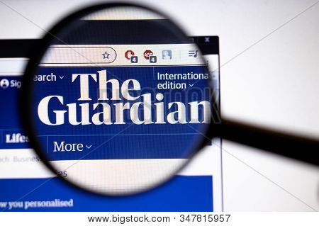 Los Angeles, California, Usa - 25 January 2020: The Guardian Website Page In Browser On Laptop Scree