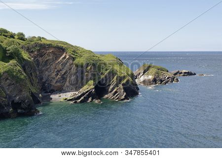 Samson's Bay & Rillage Point