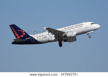 Budapest / Hungary - October 14, 2018: Brussels Airlines Airbus A319 Oo-ssg Passenger Plane Departur