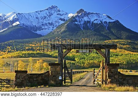 Last Dollar Road With Fall Color, Colorado, Usa