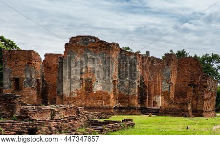 World Heritage Site At Wat Phra Si Sanphet. Ancient City And Historical Place At Ayutthaya, Thailand