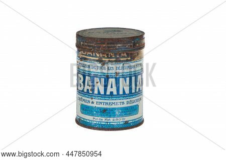 Bordeaux , Aquitaine  France - 01 28 2022 : Banania Old Round Metal Blue 1900 Box With Vintage Logo 