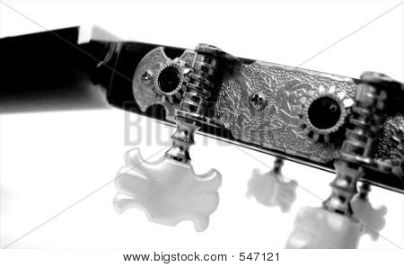 Guitar Mechanics