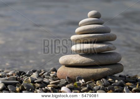 Pebble stak