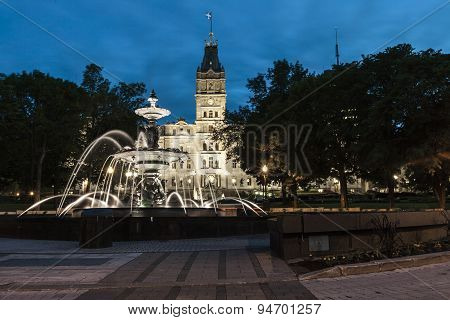 Quebec building named Fontaine de Tourny