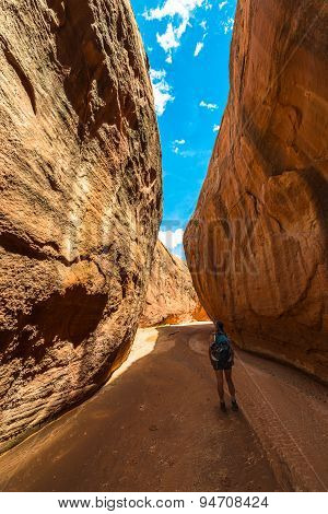 Hiker Backpacker Brimstone Gulch Dry Fork Narrows Of Coyote