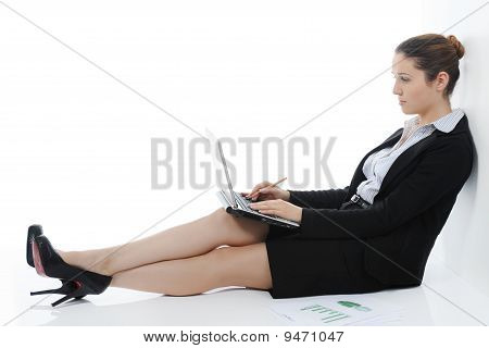 Geschäftsfrau mit Laptop