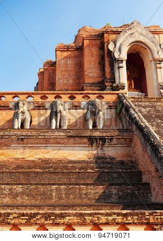 Wat Chedi Luang, Chiang Mai