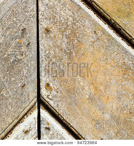 Cross Lombardy   Arsago Seprio Abstract  R