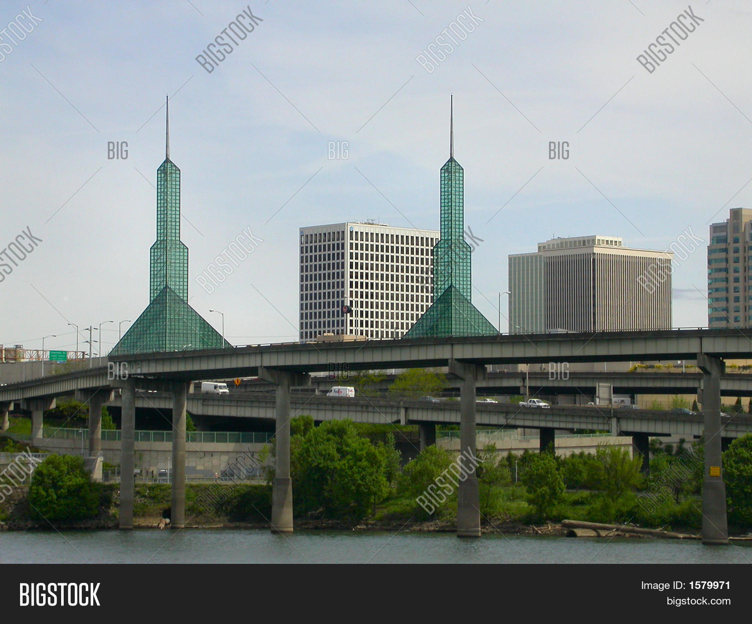 Portland Oregons Twin Glass Towers Image & Photo Bigstock