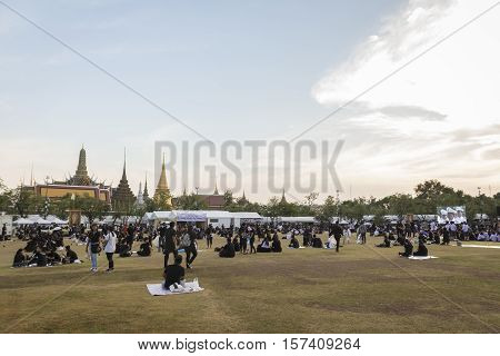 BANGKOK THAILAND - OCT 28 : the mourners at south of Sanam Luang while the body of Thailand Bhumibol Adulyadej keep in Grand Palace on october 28 2016