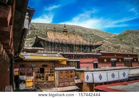 Traditional buildings in the compound of the Tibetan Monastery in Shigatse in central Tibet