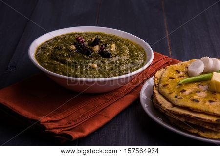 makki di roti and sarson ka saag, famous north indian food