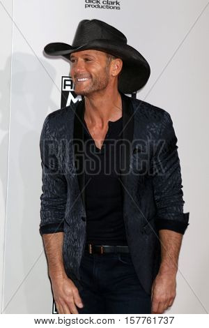 LOS ANGELES - NOV 20:  Tim McGraw at the 2016 American Music Awards at Microsoft Theater on November 20, 2016 in Los Angeles, CA
