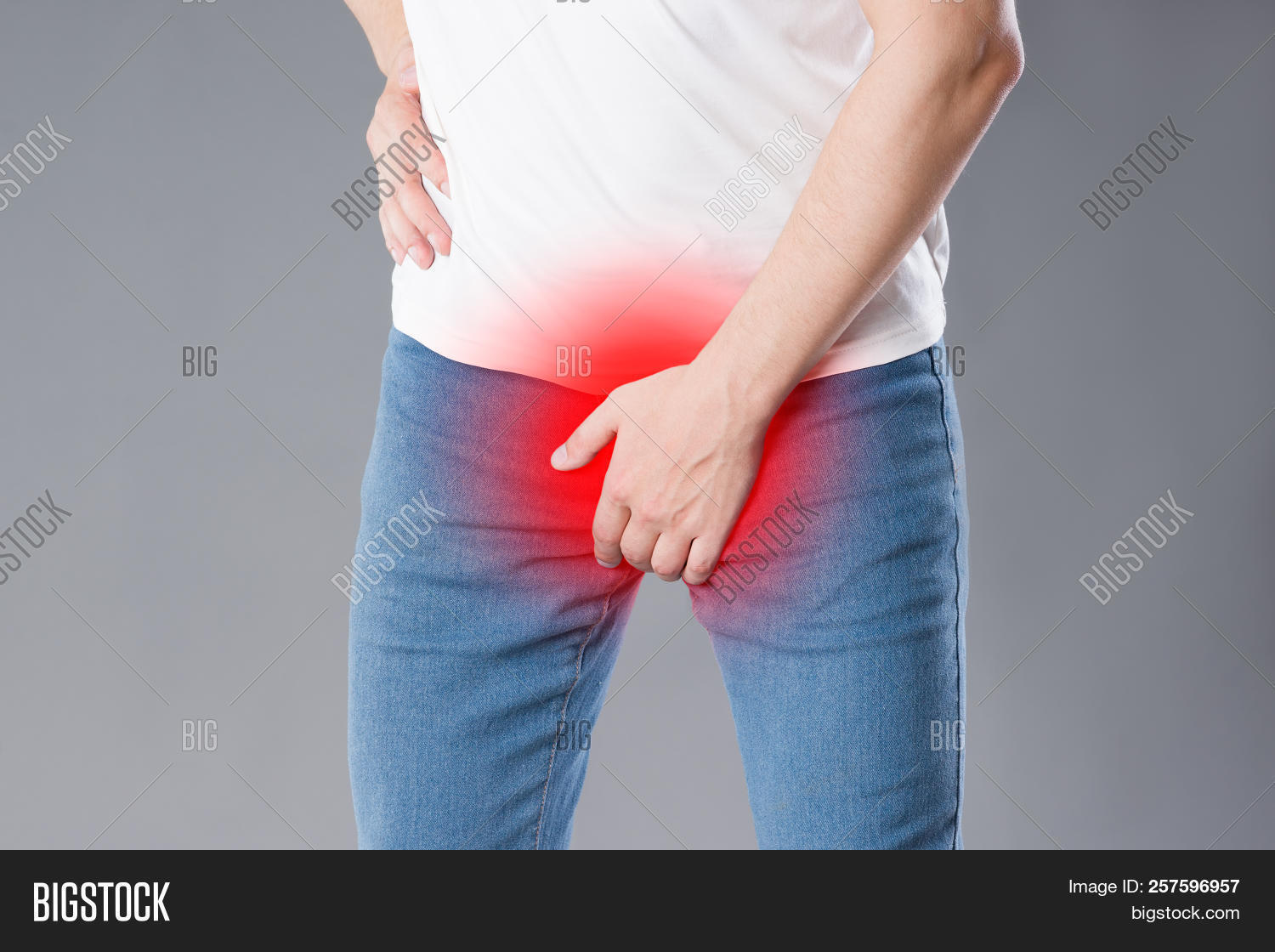 Чем лечить боль в паху у женщин. Боль в ягодице отдающая в ногу. Болит ягодица и отдает в ногу. Болит поясница и ноги ноют. Чем лечить боль в паху у женщин.