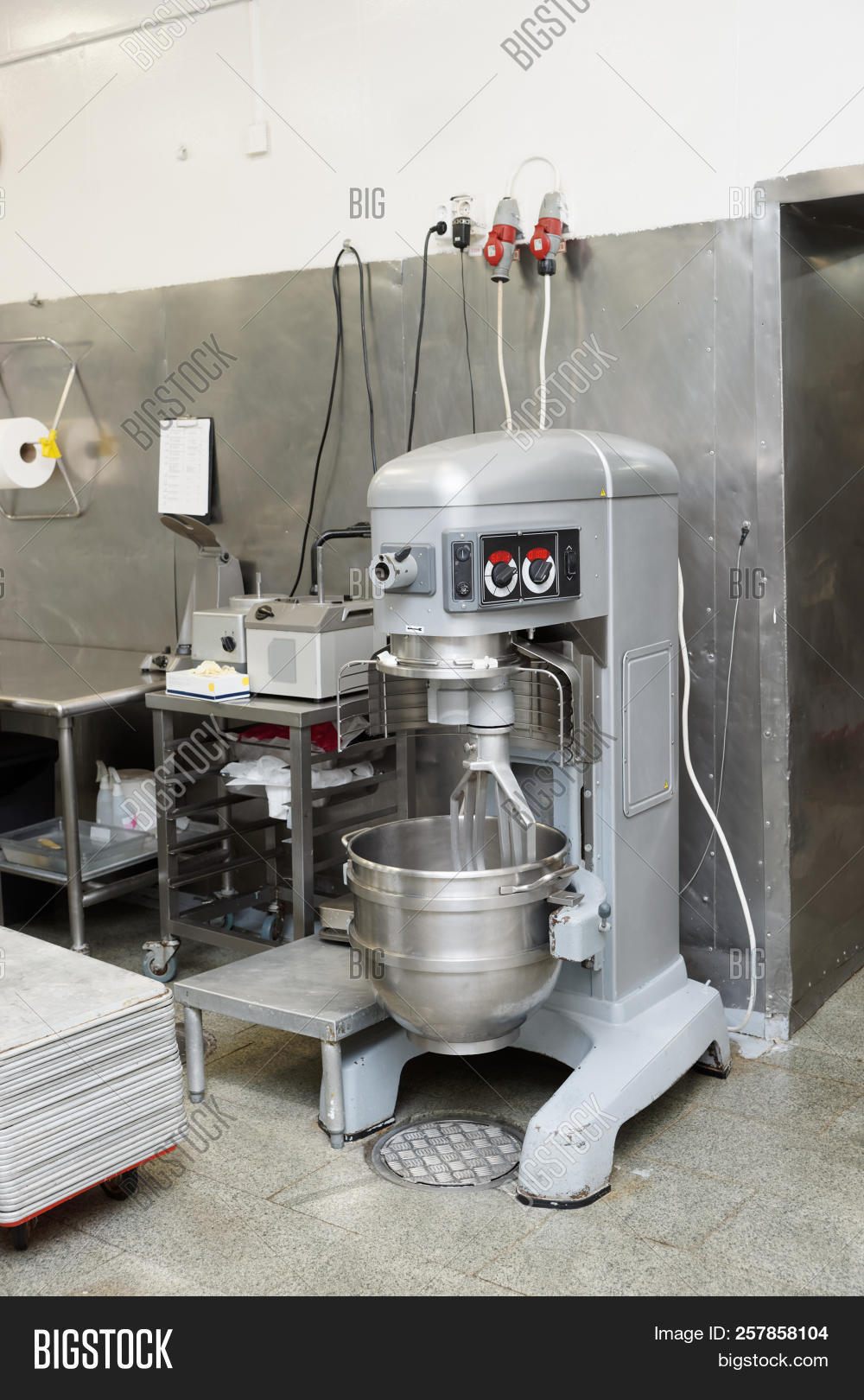 mixer machine big