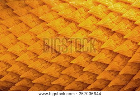 Art Of Candle Pattern Like Feather In Candle Ceremony