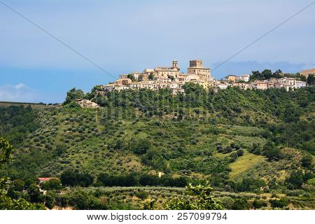 Catignano, Village In Pescara Province, In  Abruzzo Countryside