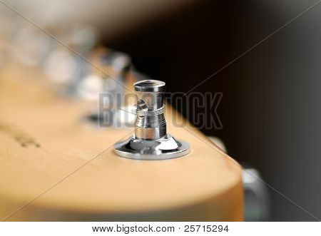 Gitár hangolás Peg
