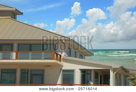 Frente al mar casa con hermosa vista