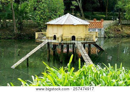 Pigeon House On The Lake Infante Don Pedro Park In Aveiro, Portugal