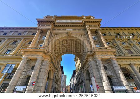 Florence, Italy - Mar 22, 2018: Triumphal Arch In Piazza Della Republica Florence, Italy. Arch Inscr