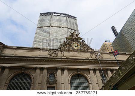 New York City - May 6, 2013: Grand Central Terminal And Metlife Building Pan Am Building On Park Ave