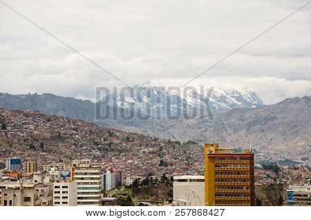 High Altitude City Of La Paz - Bolivia
