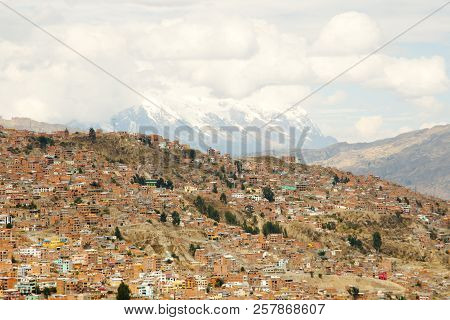 High Altitude City Of La Paz - Bolivia