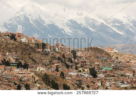 High Altitude City Of La Paz - Bolivia