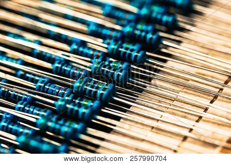 Many New Resistors Stay Together In Close-ups