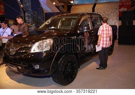 Pasay, Ph - Apr. 1: Foton Thunder Pick Up Truck At 8th Manila International Auto Show On April 1, 20