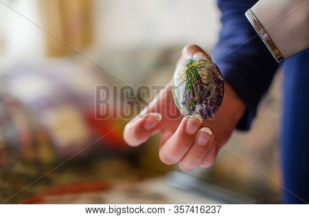 Easter Egg With The Technique Of Decoupage