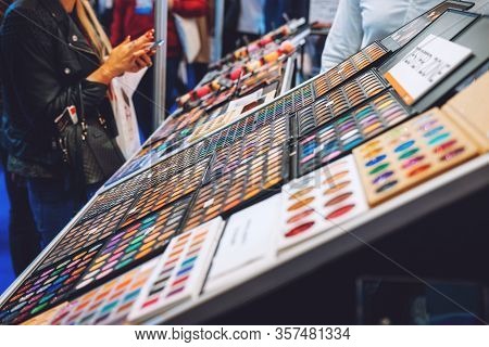 Decorative Cosmetics Tester Zone, Samples, Testers. Various Eye Liners, Brow Sticks In Showcase Of B