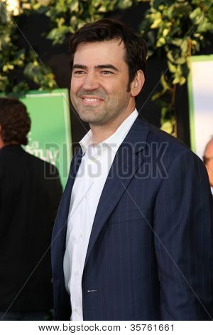 LOS ANGELES - Elo 6: Ron Livingston saapuu World Premiere?Timothy Gre outoa elämää