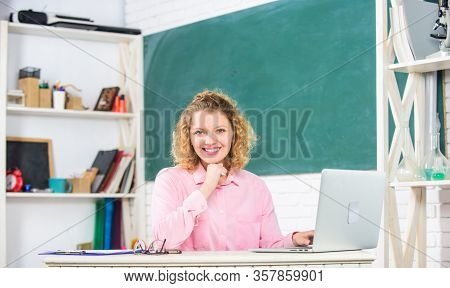 Modern School. Woman Work Online. Distance Teaching. Teachers Forum. Educator Surfing Internet. Comm