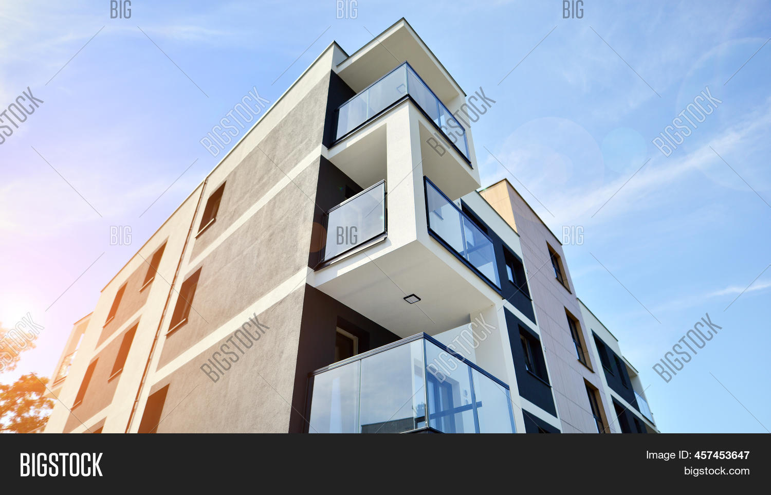 Home | The Atlantic | Luxury Apartments in Center City - Luxury Apartment Building