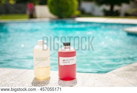 Oto And Phenol Kit For Pool, Water Testing Kit For Swimming Pools. Chlorine And Ph Analyzer Kit For
