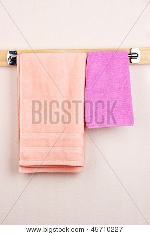 Enine oda içinde banyo Havlu
