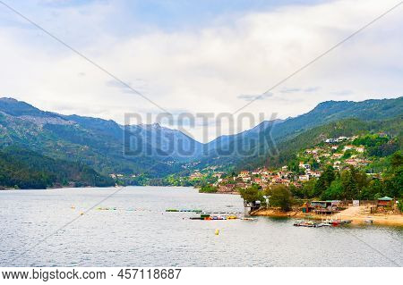 Water Park Geres View, Mountain Lake, Alqueirao, Portugal
