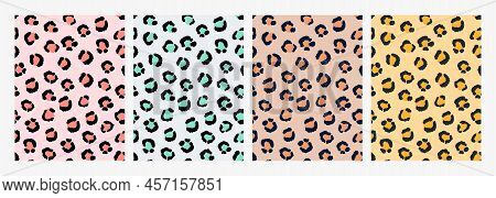 Vector Seamless Black And White Pattern Of Leopard Skin On An Isolated White Background. Animal Stoc