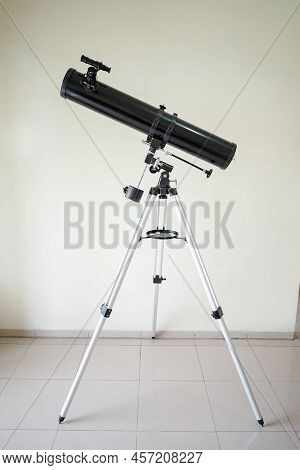 Telescope On Tripod With Parts. Reflector With Optical Tube Of Newtonian System On Azimuth Mount. Wh