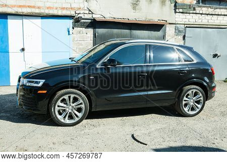 Dnepropetrovsk, Ukraine - 06.08.2022: Audi Q3 In Black. Subcompact Luxury Crossover Audi Q3. Side Vi