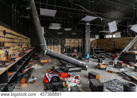 Hostomel, Kyev Region Ukraine - 09.04.2022: Inside The Store, Which Was Bombed, Was Looted By Russia