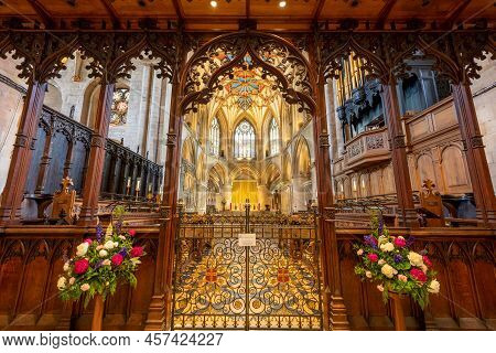 Tewkesbury.gloucestershire.united Kingdom.june 2nd 2022.view Of The Quire  Inside Tewkesbury Abbey I