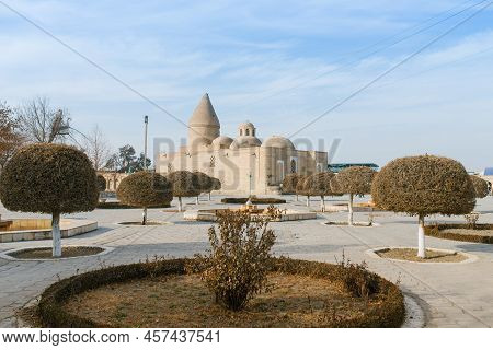 Bukhara, Uzbekistan. December 2021. Mausoleum Of Chashma-ayub In Sunny Day