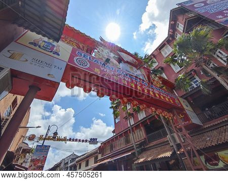 Melaka, Malaysia- 19 Jun, 2022: View Of Jonker Street In Malacca. It Was Listed As A Unesco World He