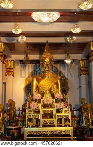 Sakon Nakorn , Thailand - December 25 , 2018 : Luang Phua Phra Ong Saen Is A Place Of Worship For Th