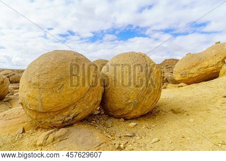 Winter View Of The Bulbs Rocks (boulders) Of Kedar Valley, Massive Eilat Nature Reserve, Southern Is